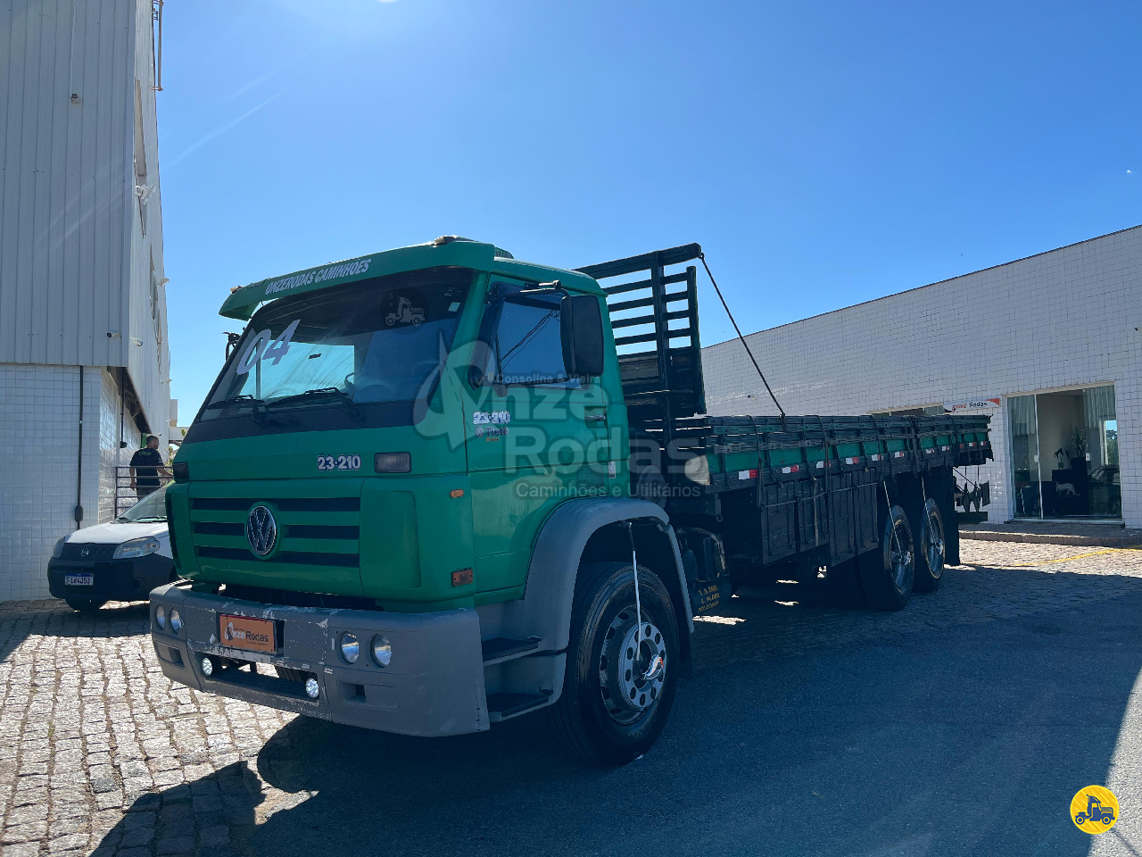 CAMINHAO VOLKSWAGEN VW 23210 Carga Seca Truck 6x2 Onze Rodas Caminhões e Utilitários ITATIBA SÃO PAULO SP